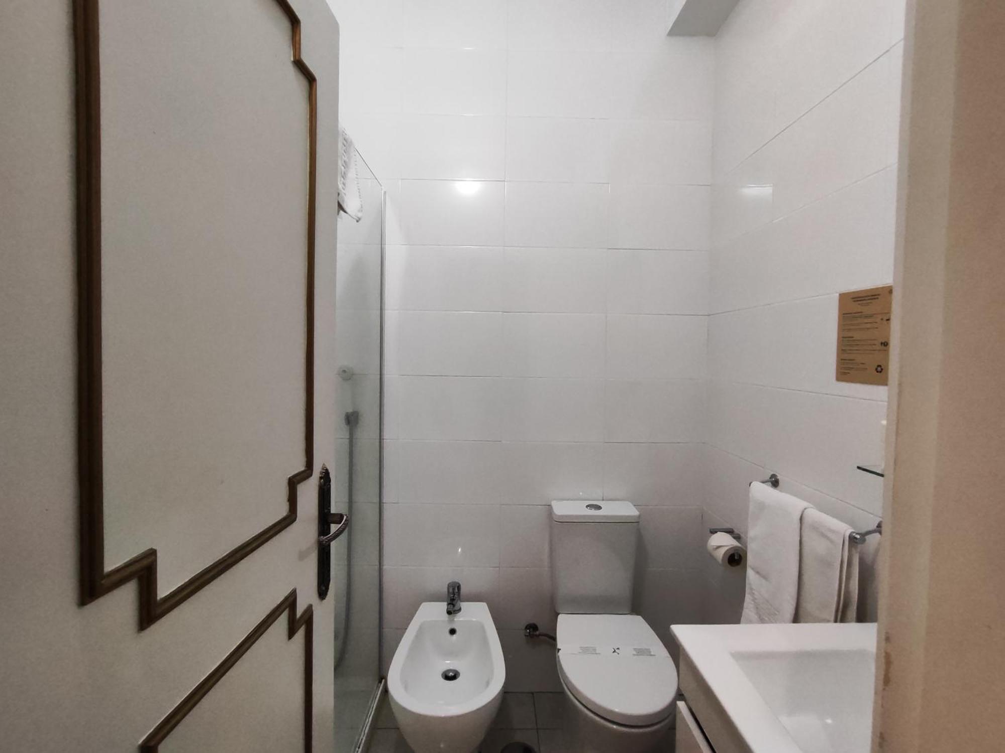 Guest house Residencial Centro Comercial Avenida Bragashopping