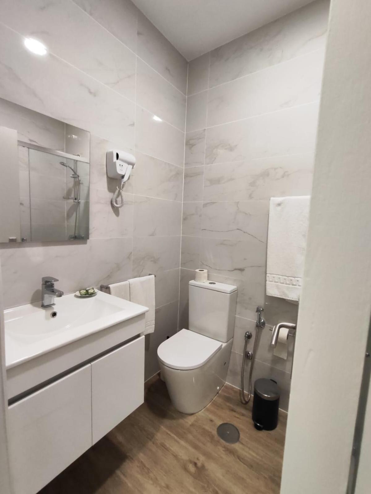 Residencial Centro Comercial Avenida Bragashopping Guest house Braga