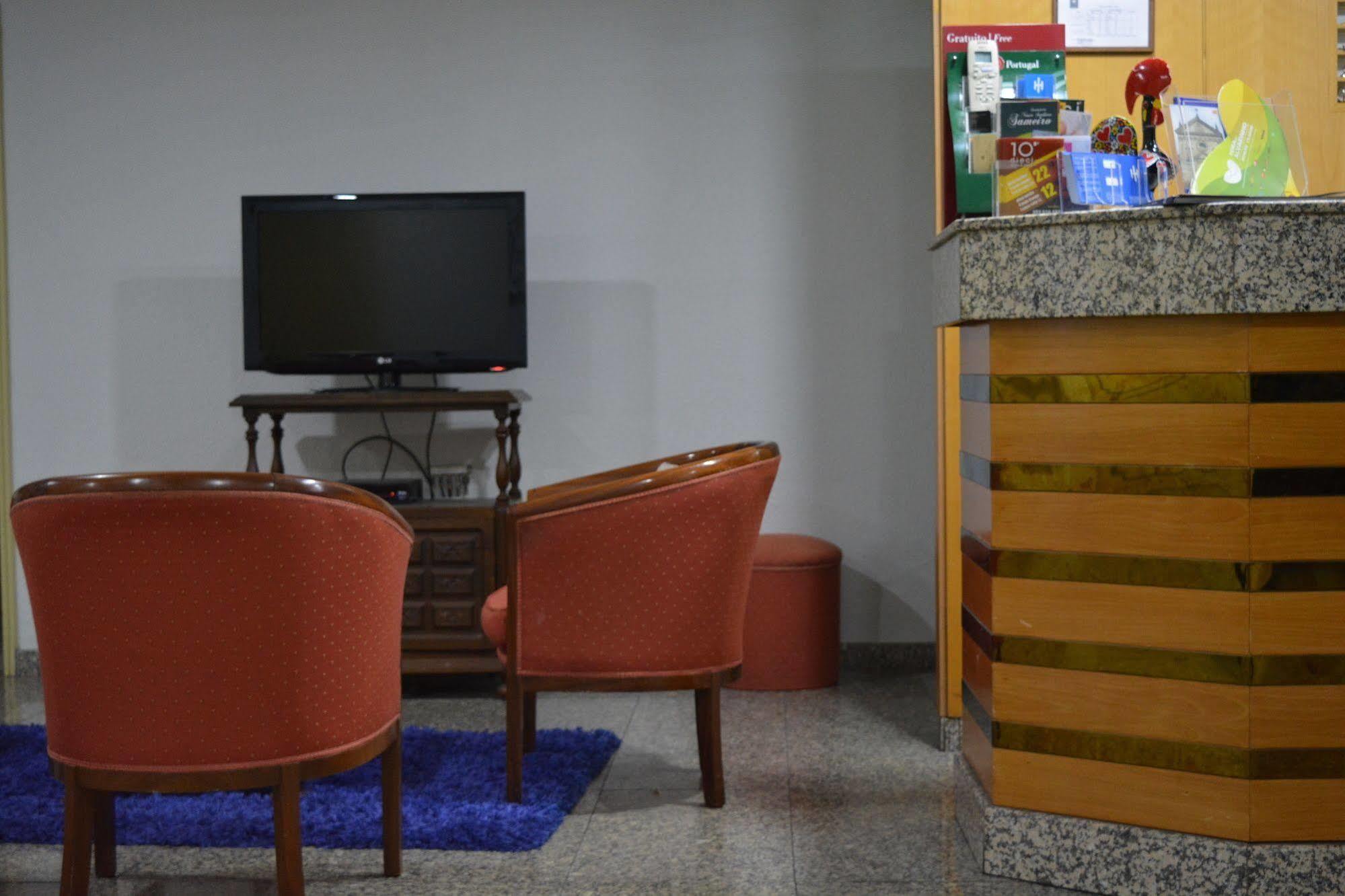 Guest house Residencial Centro Comercial Avenida Bragashopping